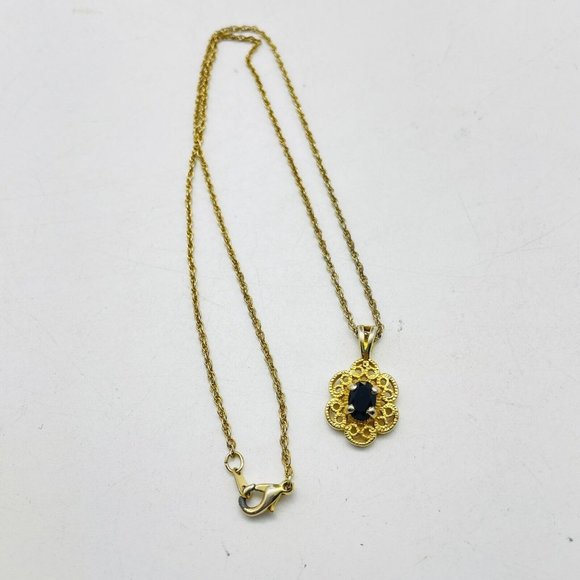 Unbranded Jewelry - Vintage Filigree Charm Necklace Black Glass Bead Accent Gold Tone Delicate